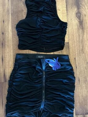 AKIRA Black Ruched Zip-Front Mini Skirt
